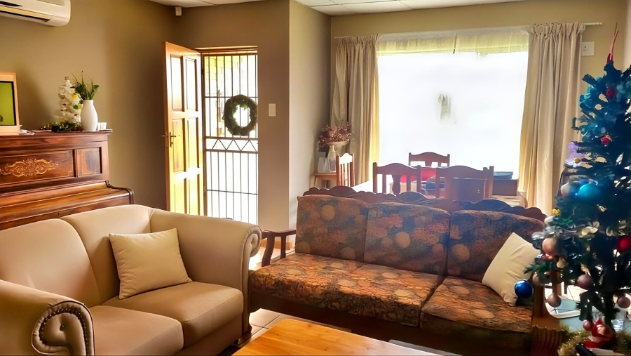 3 Bedroom Property for Sale in Langenhovenpark Free State